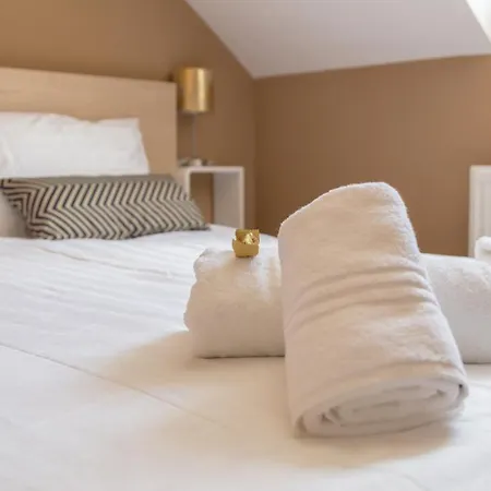 Lona * Λιουμπλιάνα